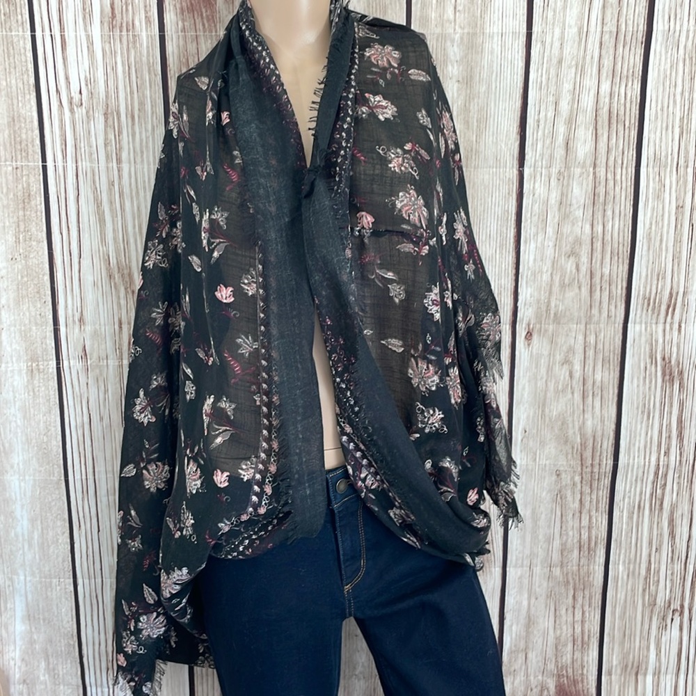 Chic Black and Pink Sheer Wrap Open Front Cardigan with Floral Elegant Design